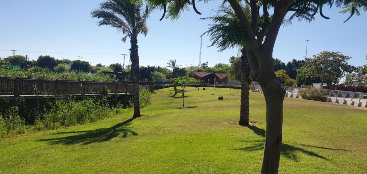 יחידת דיור Rishon LeZion Exterior foto